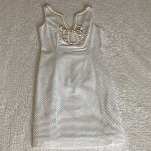 Lilly Pulitzer White Gold Embellished Eliot Textured V-neck Dress, size 4